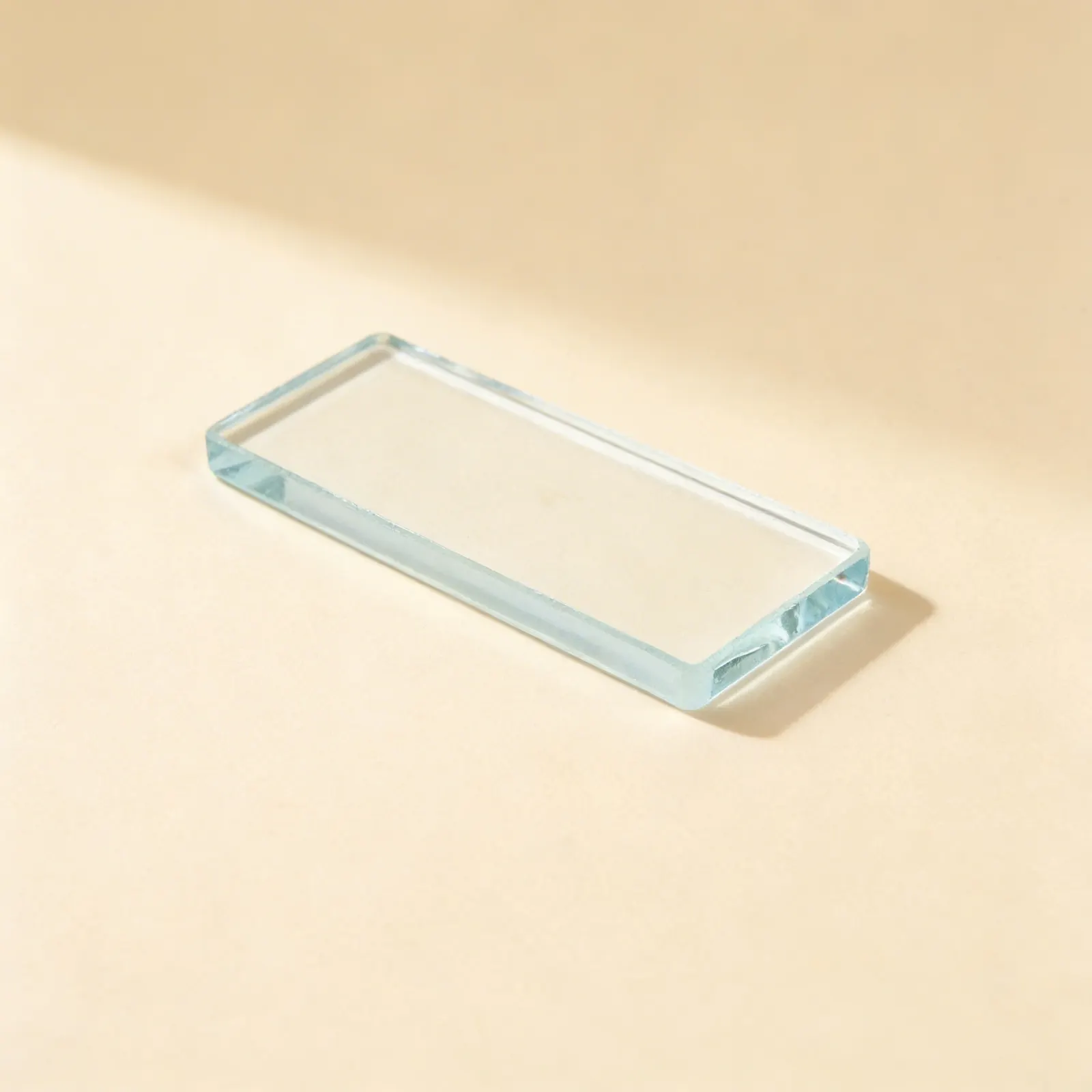Thermic Tablet: Individual Glass Piece for Thermal Sensation: Side view