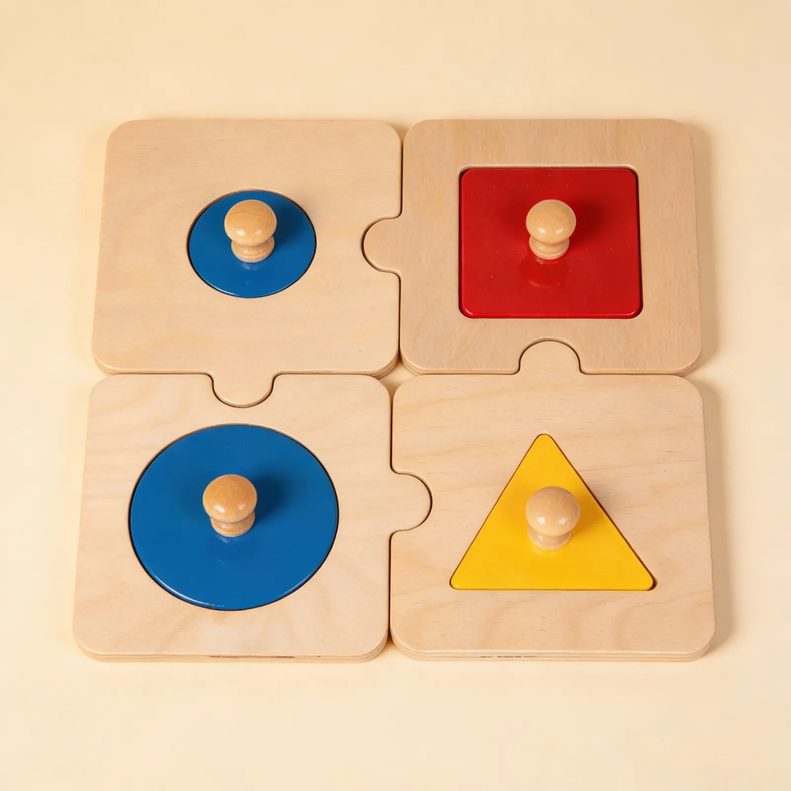 Sada puzzle s jednotlivými tvary: Boční pohled