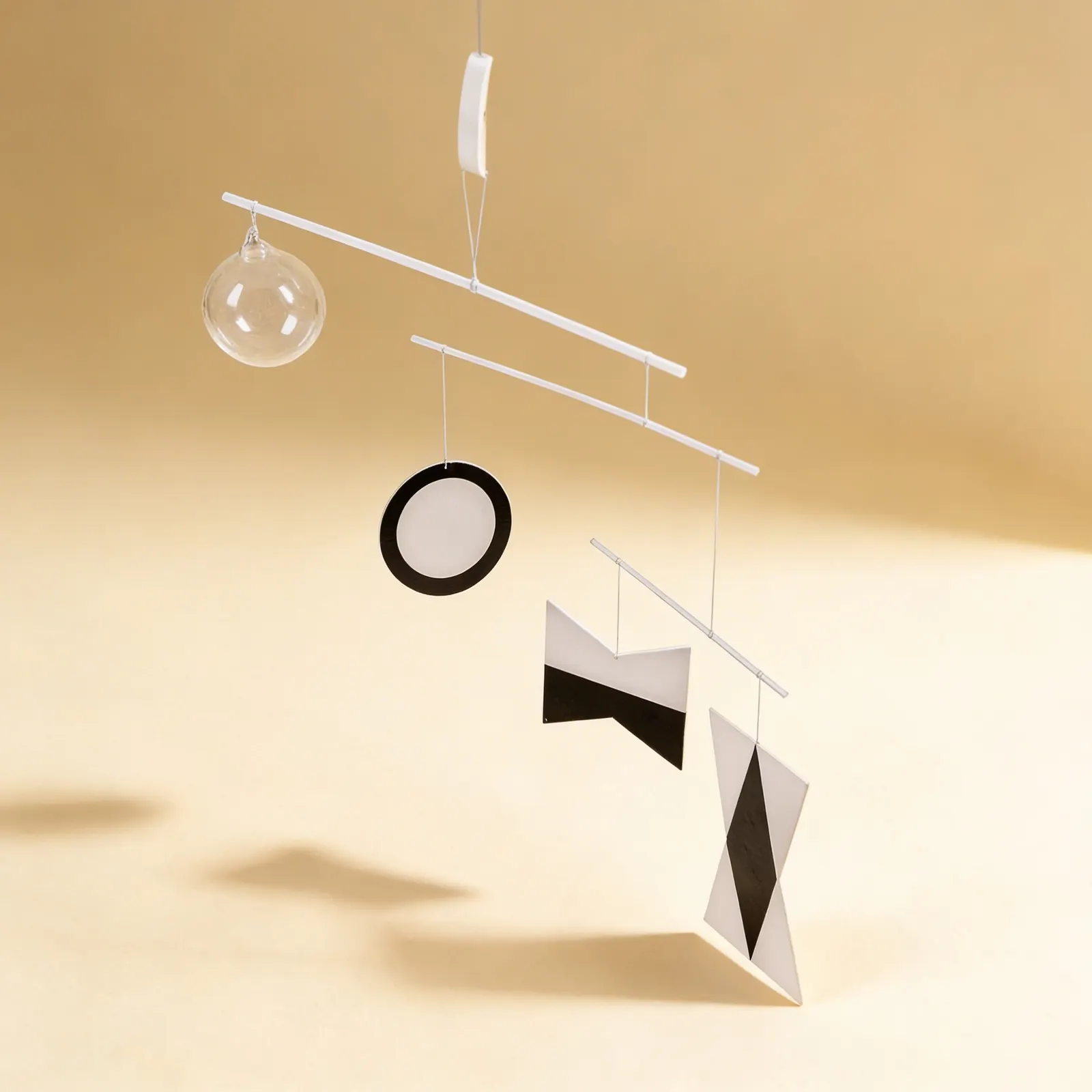 Munari Mobile: First Visual Mobile with Geometric Black & White Forms: Side view