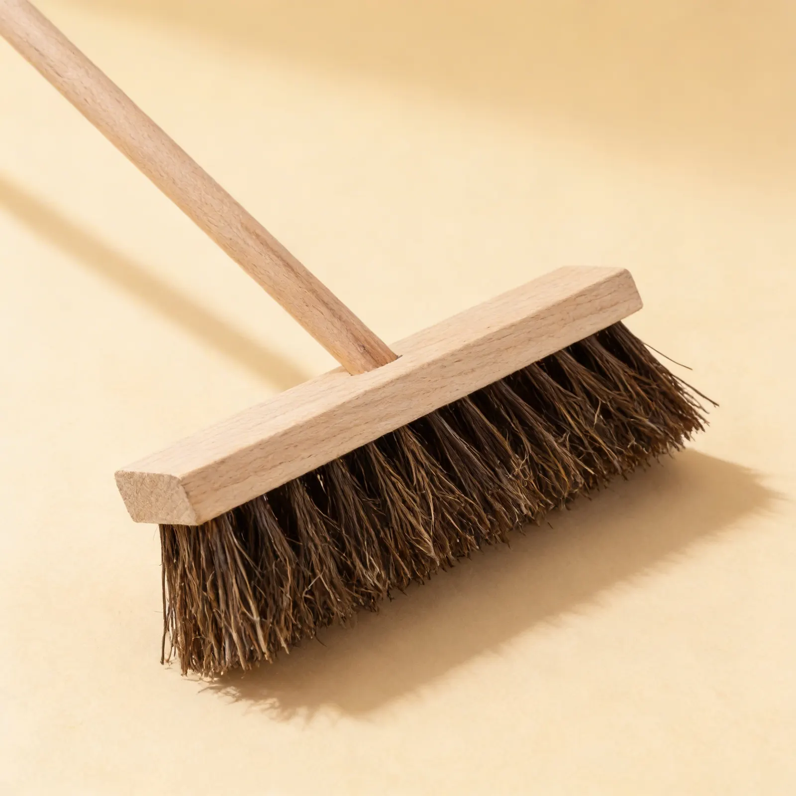 Venkovní koště (70 cm): Boční pohled