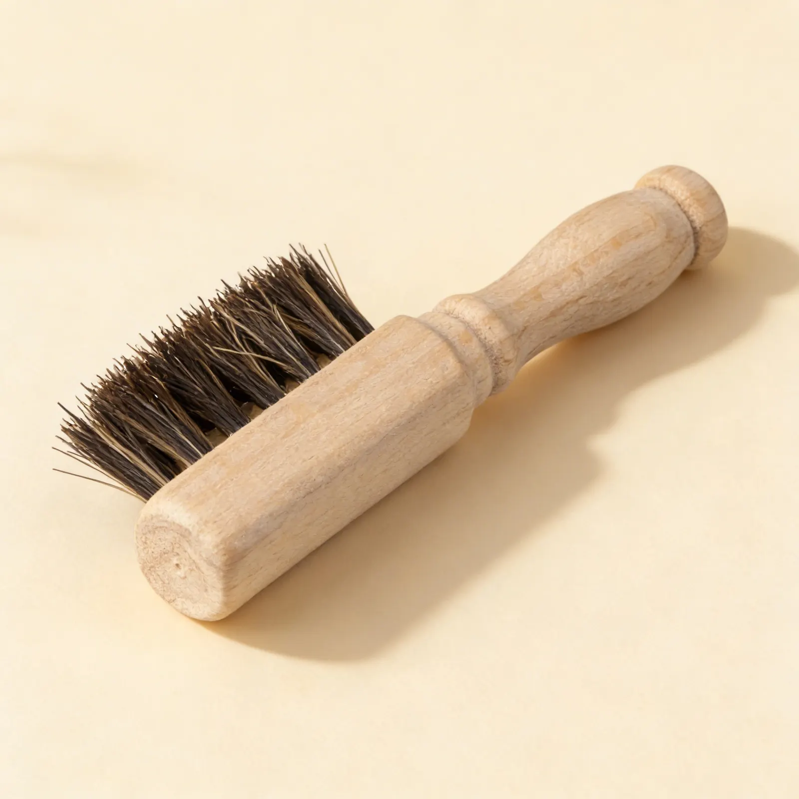 Mini ruční kartáček: Boční pohled