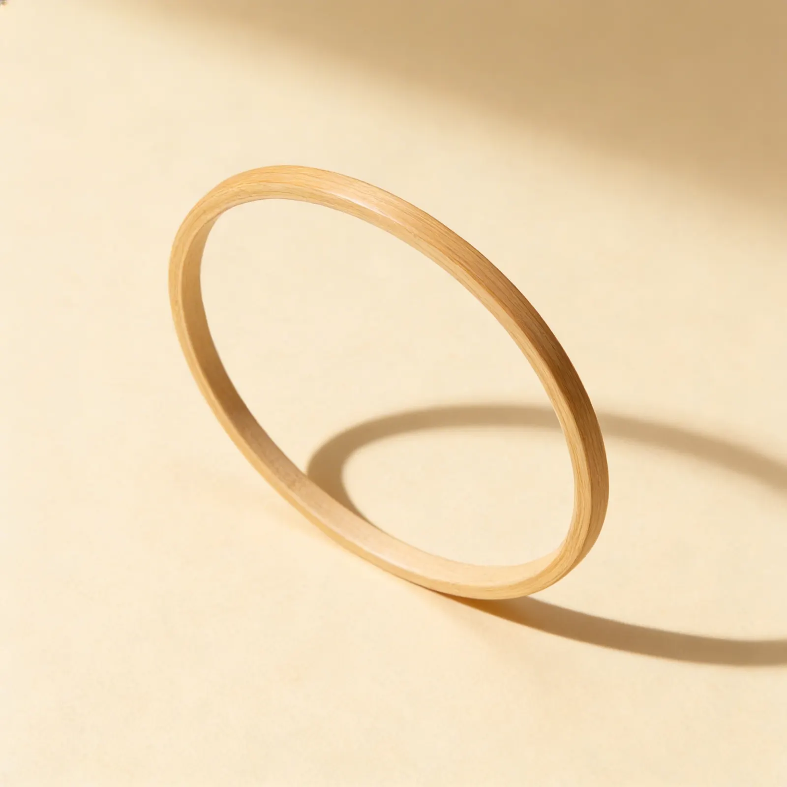 Hula Hoop: přírodní dřevo (45 cm): Boční pohled