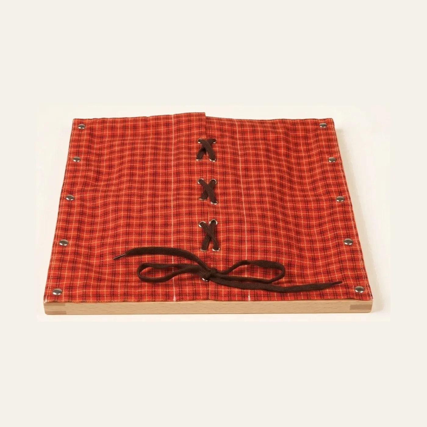 Lacing Frame: Metal Grommets with Cord Threading Practice: Montessori material | Faborino