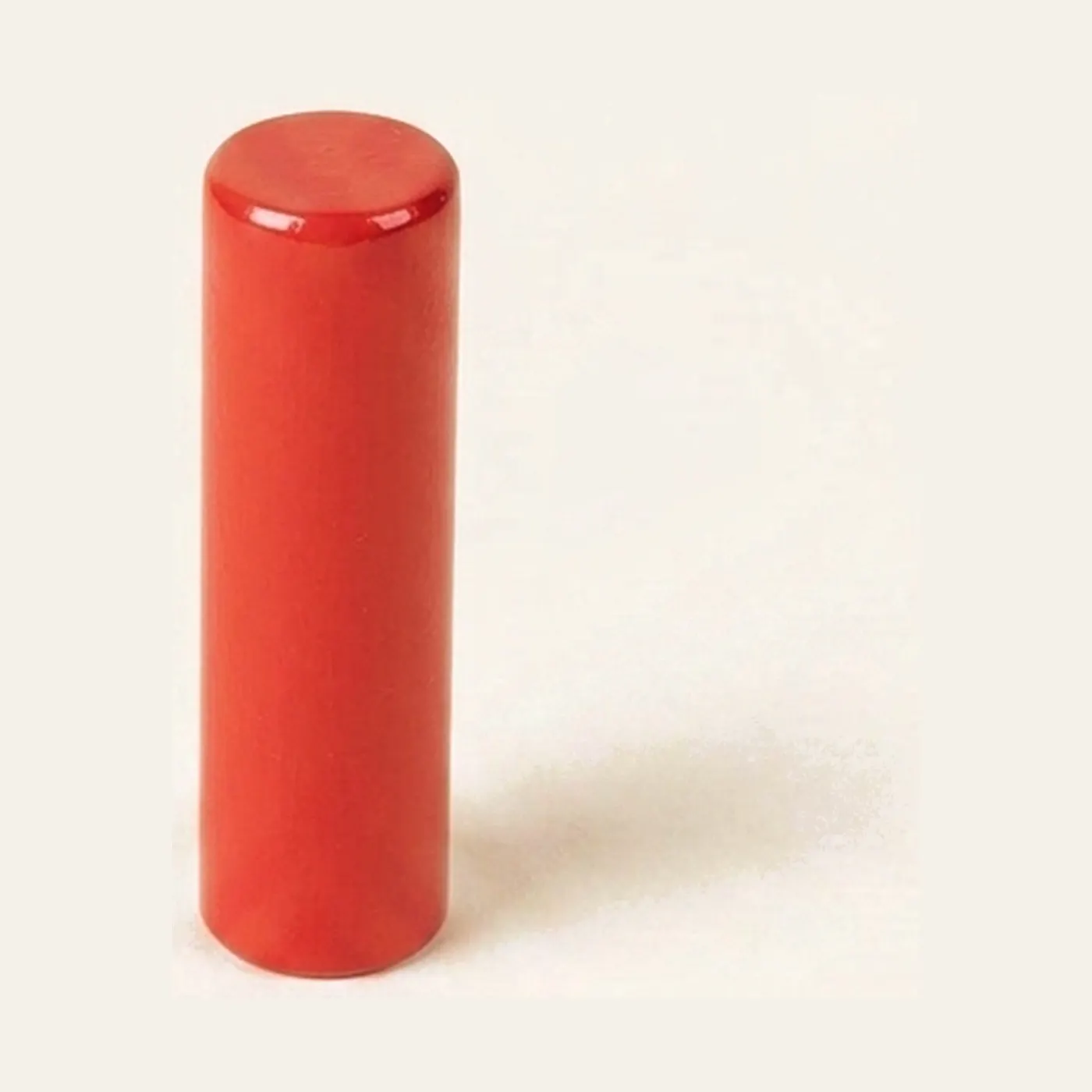2nd Red Cylinder: Montessori material | Faborino