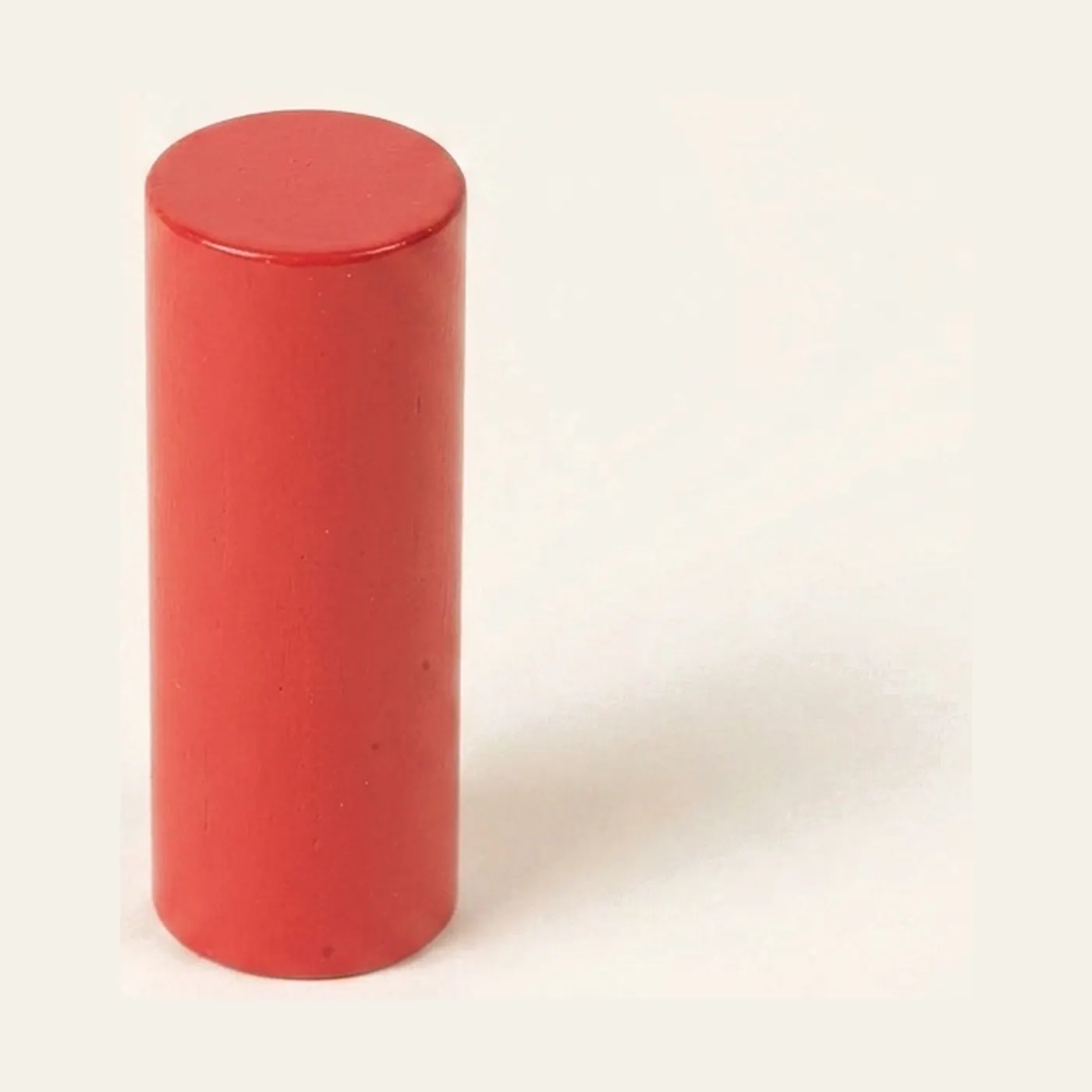 3rd Red Cylinder: Montessori material | Faborino