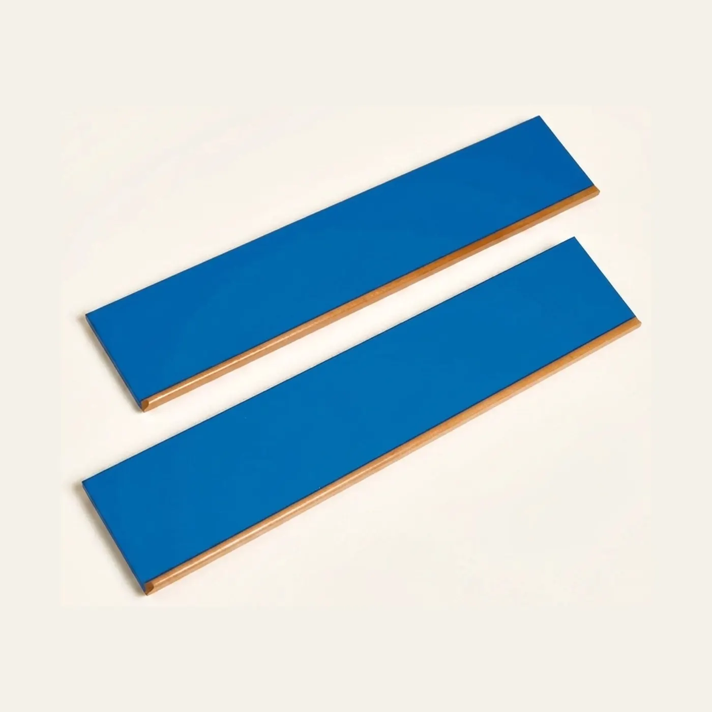 The Metal Inset Stands (Nienhuis): Montessori material | Faborino