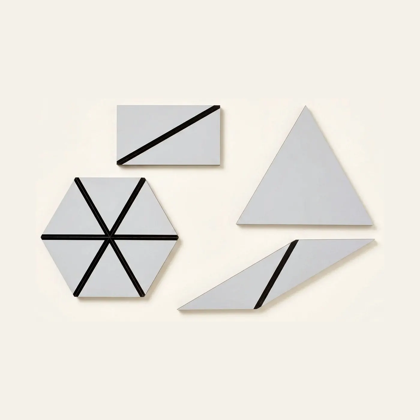 Set Of Gray Constructive Triangles: Montessori material | Faborino
