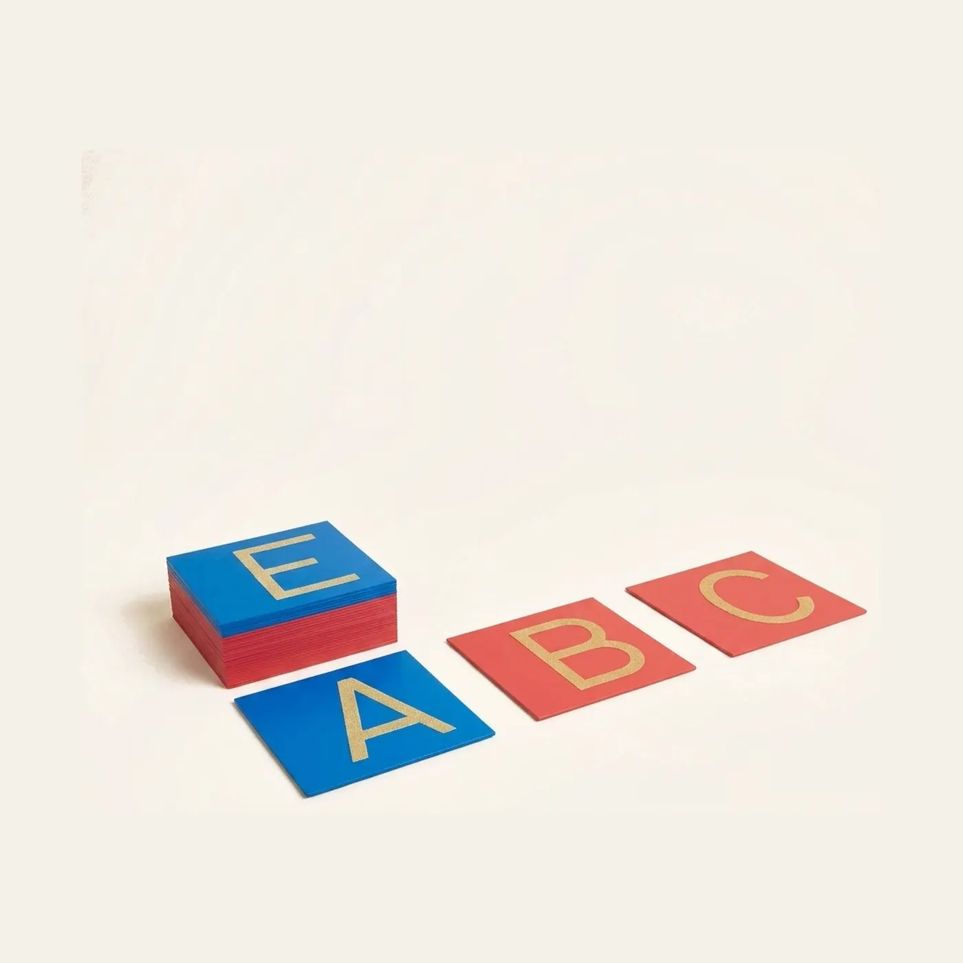 Sandpaper Capitals: International Print: Montessori material | Faborino