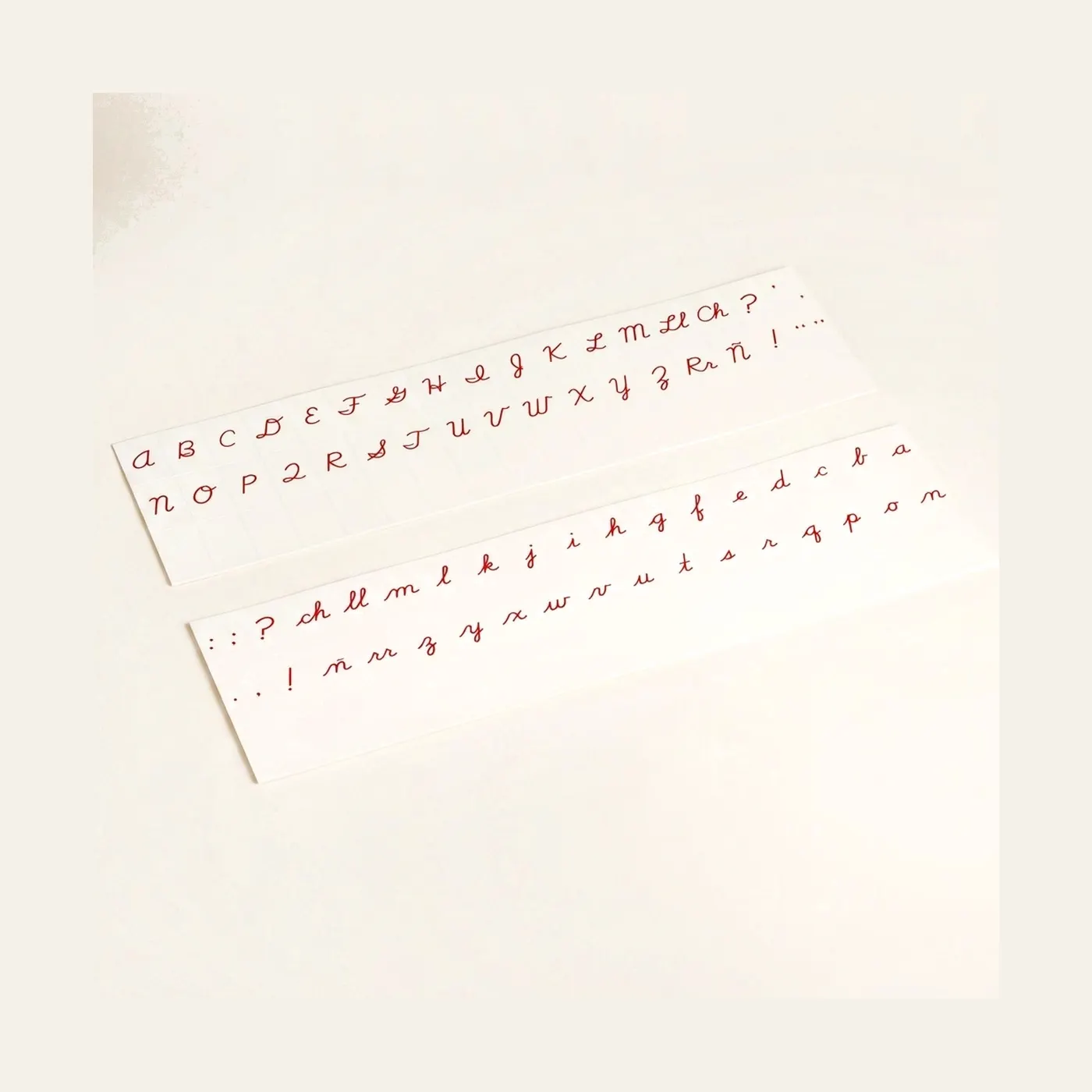 Printed Alphabet: US Cursive - Red: Montessori material | Faborino
