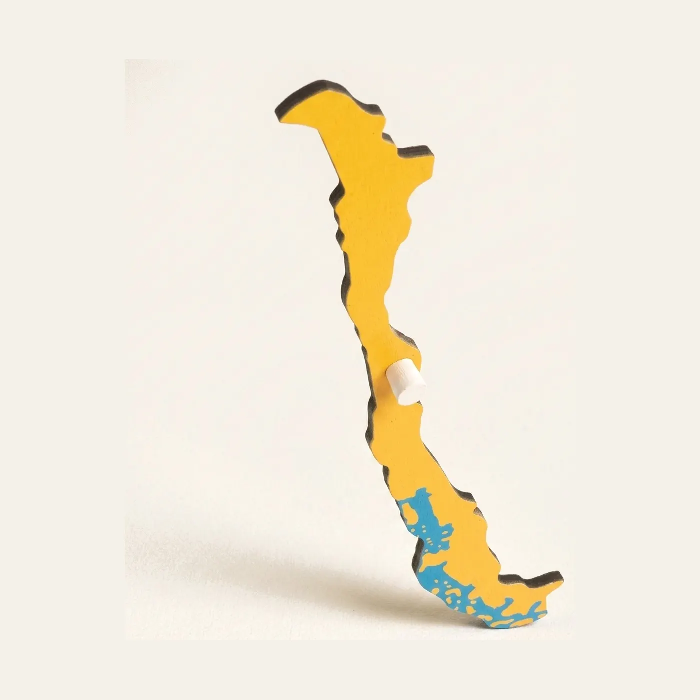 Puzzle Piece Of South America: Chile: Montessori material | Faborino