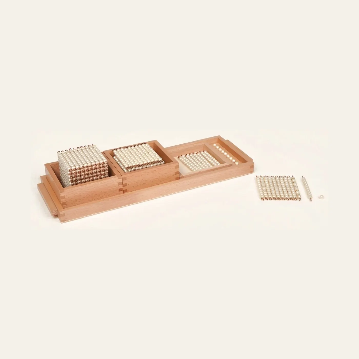 Introduction To The Decimal System: Individual Beads Glass: Montessori material | Faborino
