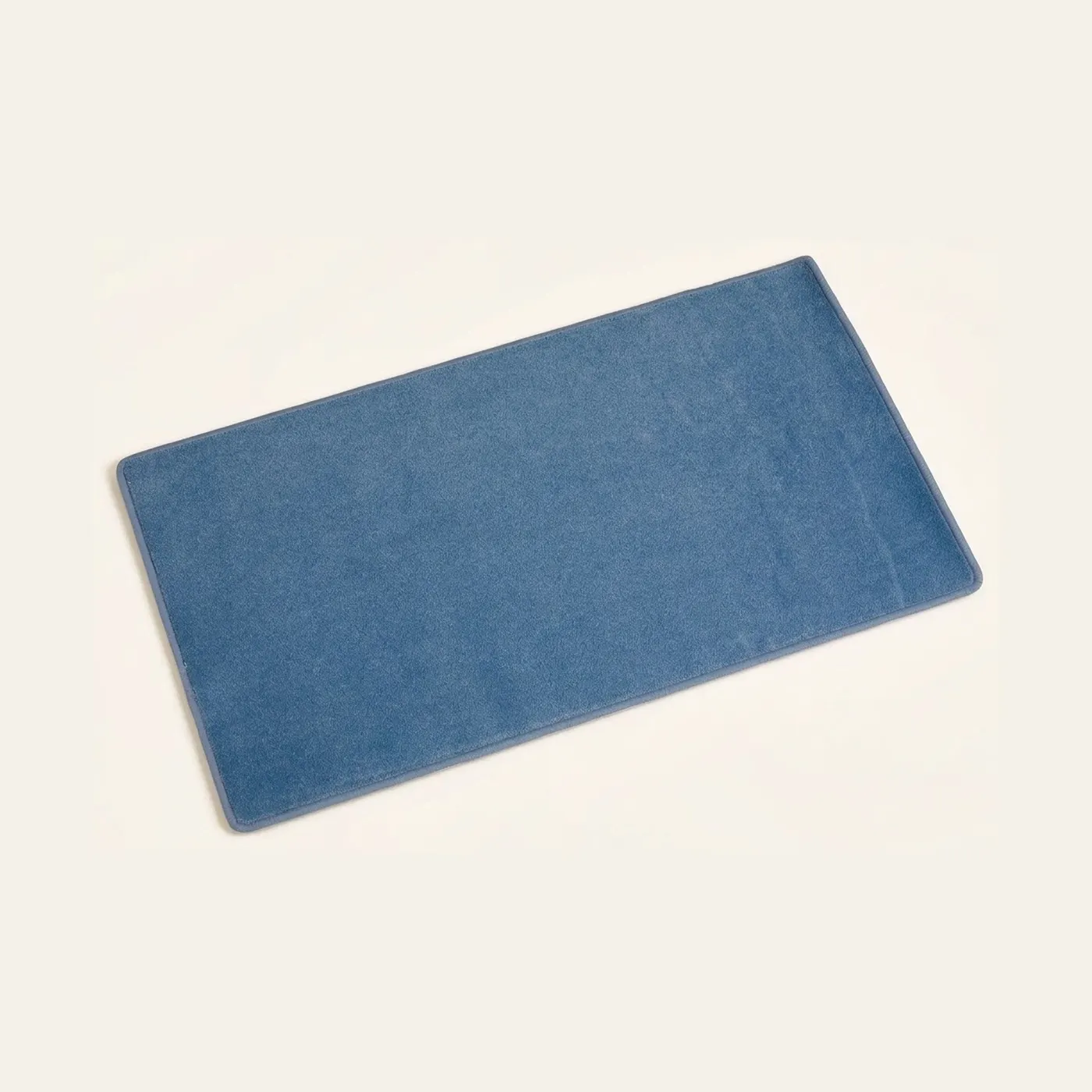 Light Blue Carpet: Montessori material | Faborino