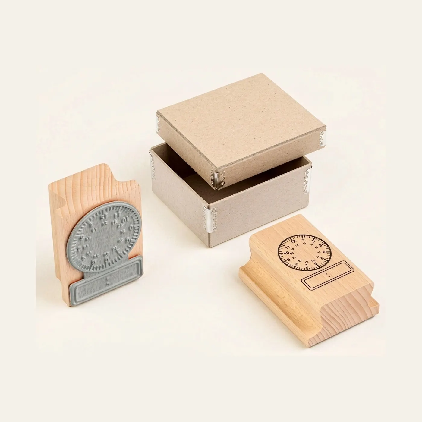 Clock Stamp: 24 Hour, Analogue and Digital: Montessori material | Faborino