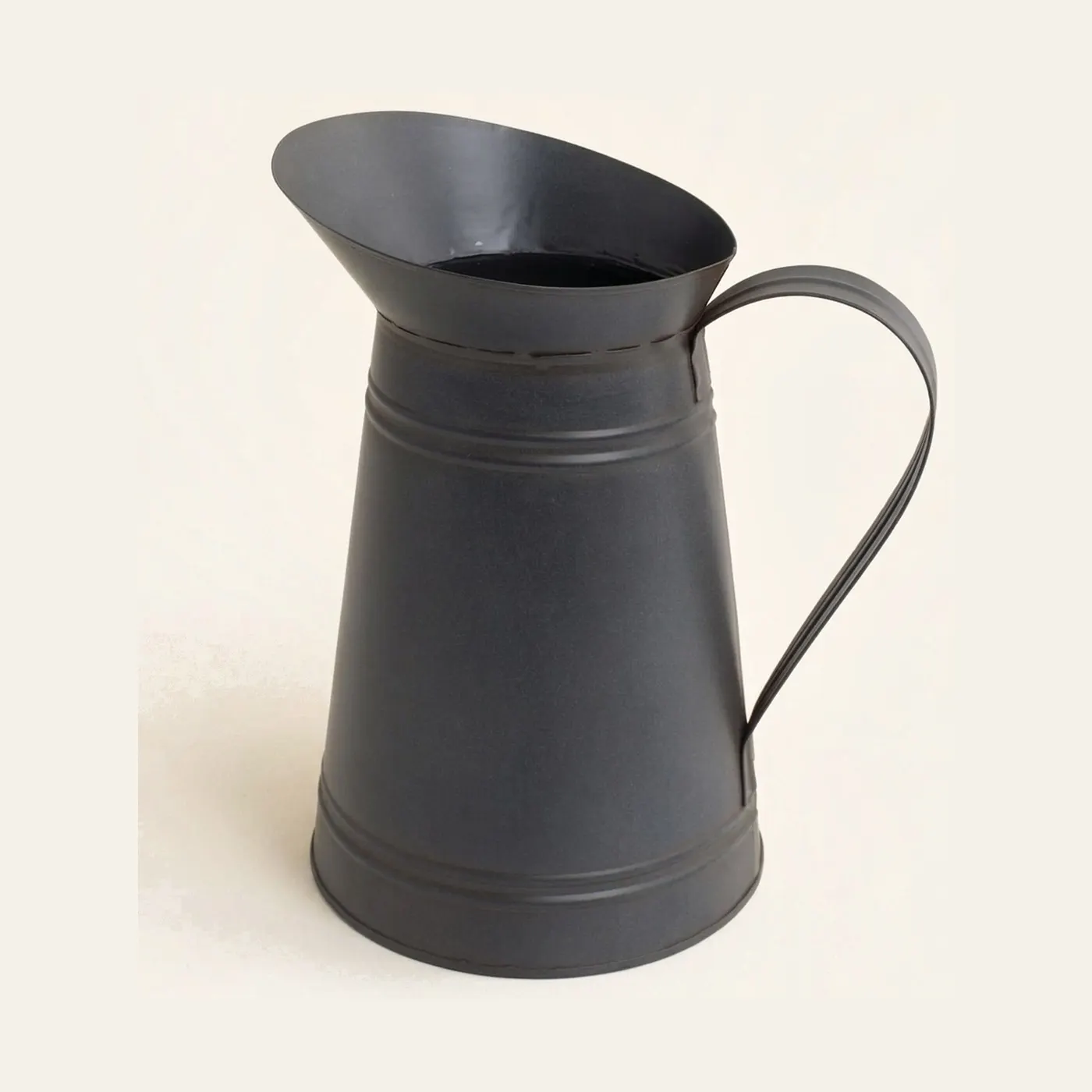 Metal Pitcher: Large: Montessori material | Faborino