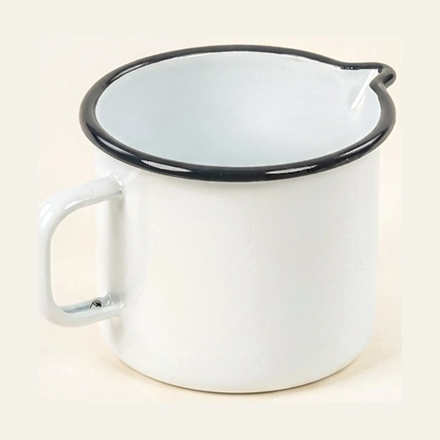 Enamel Measuring Cup: Montessori material | Faborino