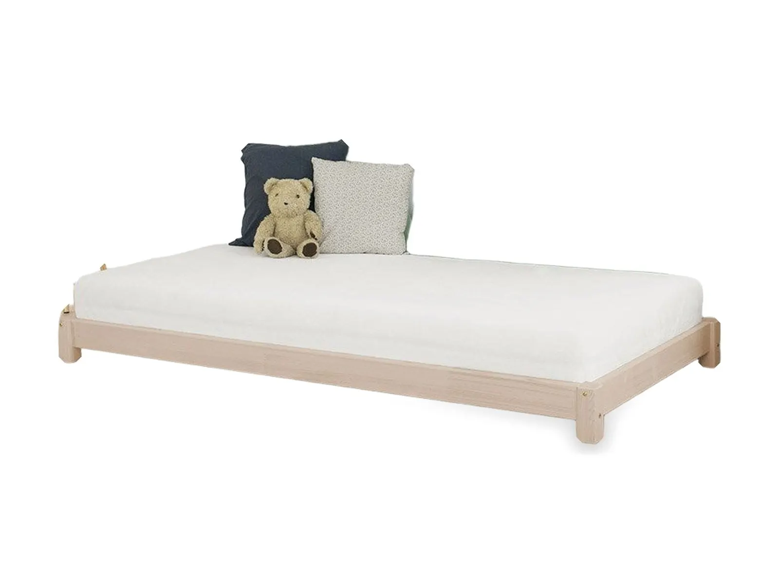 Single bed LUCKY with open entrance, transparent oil, 90x200 cm: maker's photo