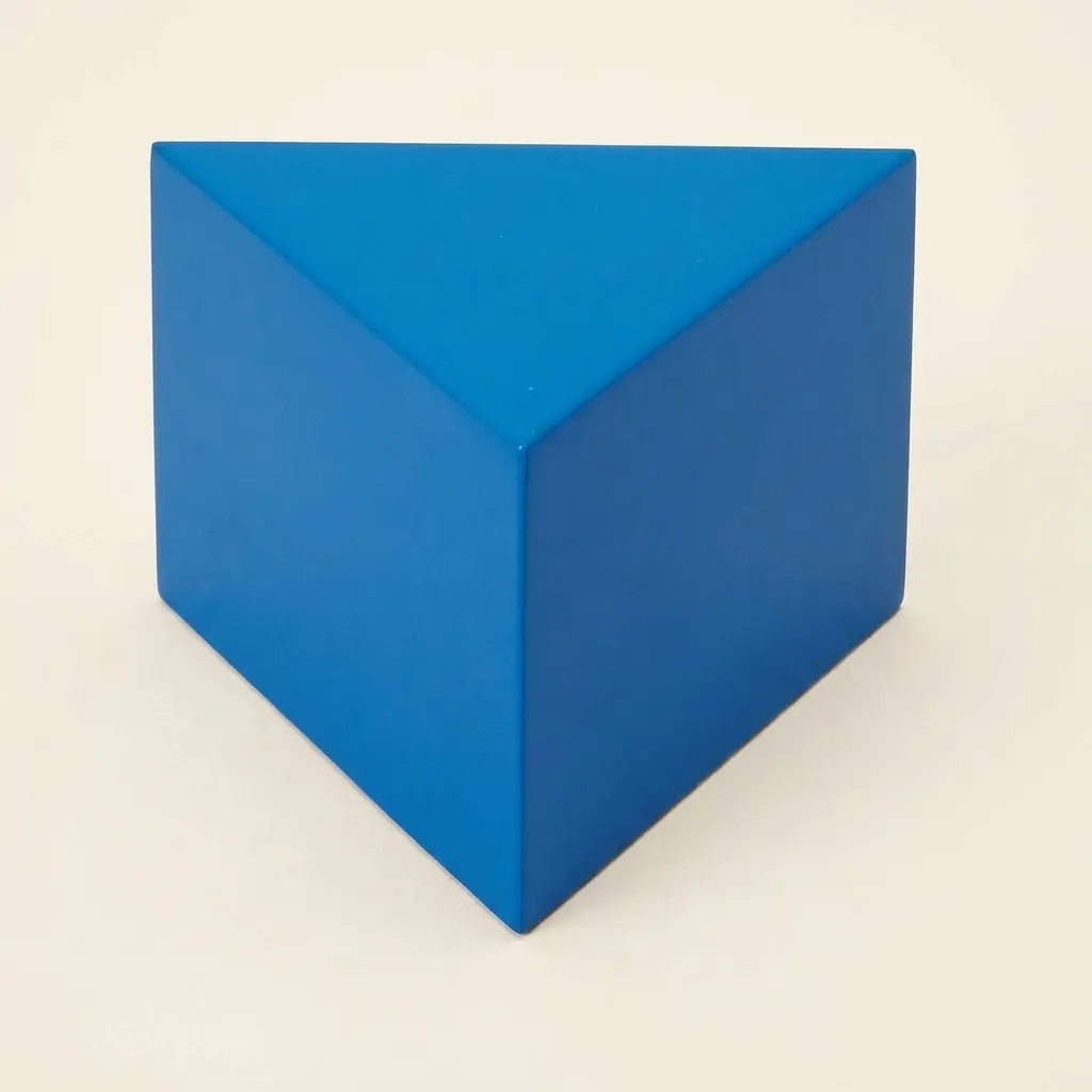 Trojuholníkový hranol: Krátky geometrický útvar - Montessori Material | Faborino