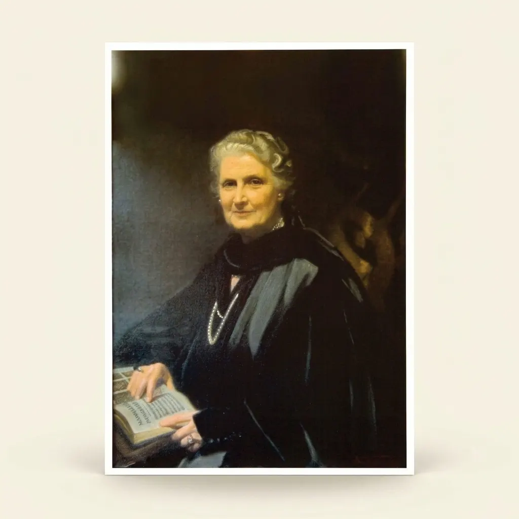 Portrét Marie Montessori: barevná fotografie A4 do třídy - Montessori Material | Faborino