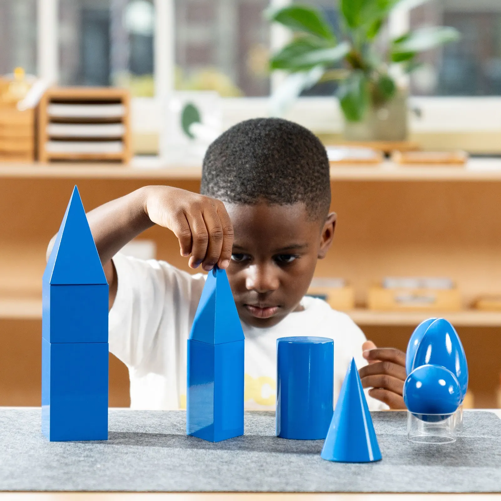 Geometrická tělesa: Deset 3D tvarů pro hmatové zkoumání: fotka výrobce 3